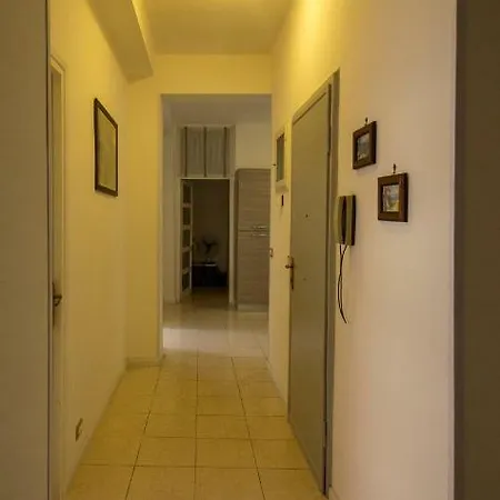 Appartement Le Stanze Colorate San Remo